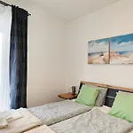 Apartment Royal Lakeside