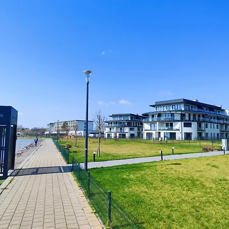 Royal Lakeside * Кестхей